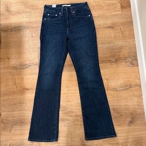 Levi 725 High Rise Bootcut Women's Blue Jeans